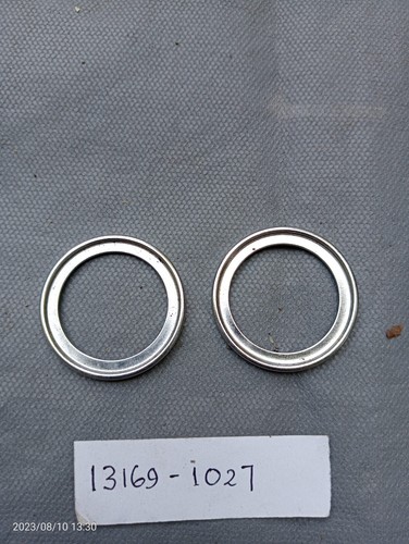 Kawasaki KH100 G3 G6 G7 Front Fork Cover Guide Washer NOS Genuine pair - Picture 2 of 2