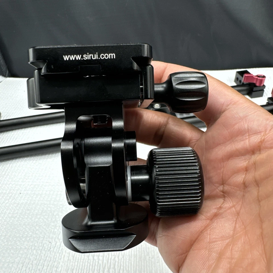 Placa de liberación rápida de cabezal inclinable monopie serie L Sirui L-10 OEM con diapositiva para cámara Foto 4 de 4