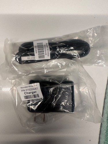 Novatel Wireless Charger & USB Cable Set - OEM Parts