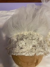 Vtg Wedding Veil with Appliqu  Flowers