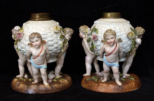 PAIR OF ANTIQUE PLAUE GERMAN PORCELAIN OIL LAMP FONTS CHERUBS, ENCRUSTED FLOWERS