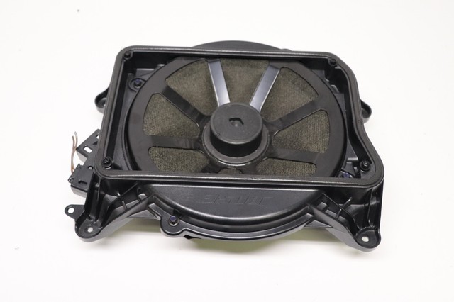 audi a6 c7 subwoofer