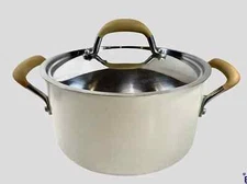 KitchenAid Tan 6 QT. Hard Base Non-Stick Sauce Pan with Lid - TQQQ03 - Preowned