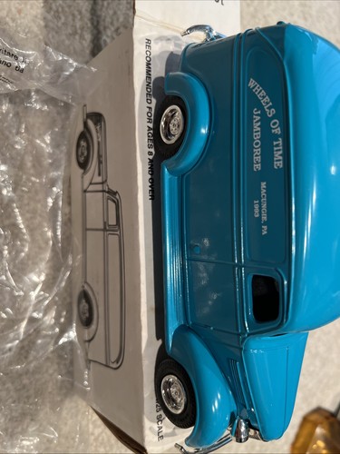 Vintage 1938 Chevy Panel Truck Coin Bank – Ertl – Blue Die-Cast – Box & Key - Picture 2 of 9