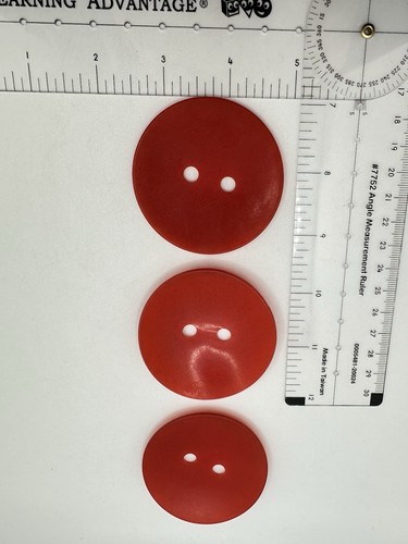 VTG 3 Red Bakelite Buttons Huge 2 Holes 23 Grams Estate Sale Retro Read - Picture 4 of 15