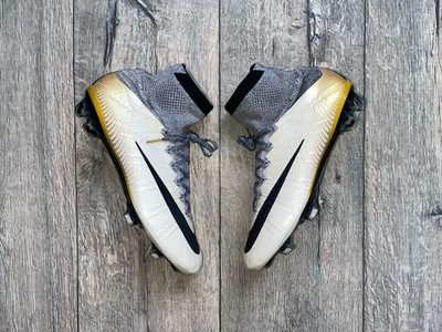 Nike フットガード 32サイズ グレー/ゴールド Nike Mercurial Superfly IV SE ACC CR7 324K Gold Football Soccer