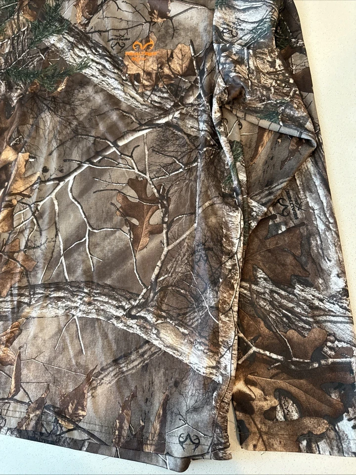 Vintage Cabelas Mossy Oak Camo T Shirt Light Hunting Shirt Medium - Image 4 of 4