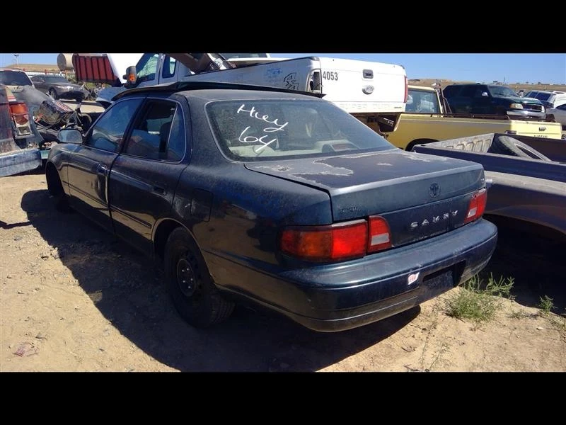 Conjunto de filtro de aire usado se adapta a: Toyota Camry 1995 4 cilindros MT grado A Foto 3 de 4