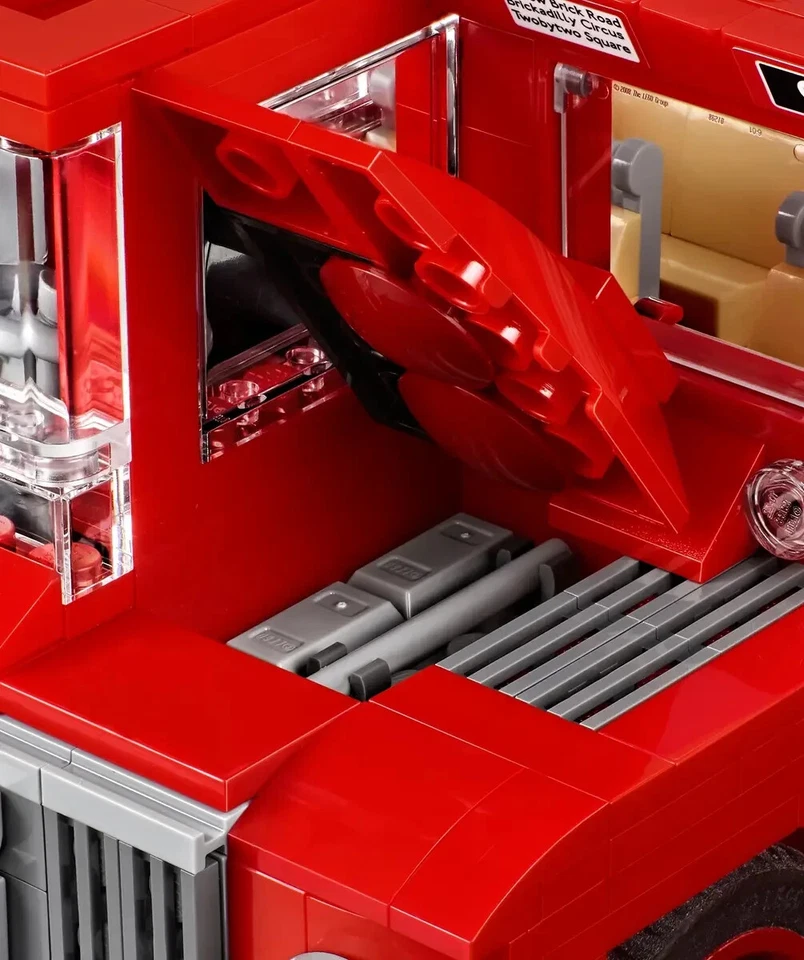 LEGO Creator Expert: London Bus (10258) NISB --RETIRED!  Includes Free Gift!! - Image 3 of 4