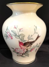Vase Lenox Serenade Bird & Flowers gold trim