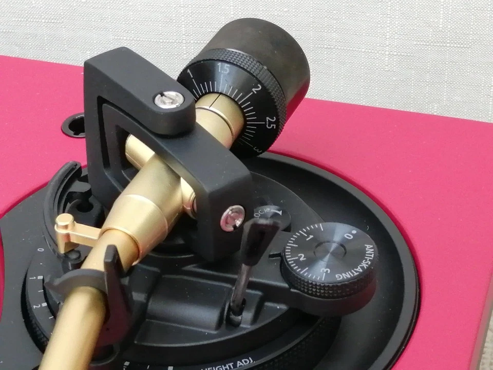 Technics SL-1200M7L-R Red MK7 DJ Turntable 50th Anniversary Limited +Accessories - Image 2 of 4