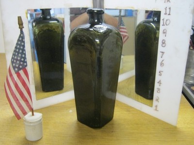 ~MAGNIFICENT~SQUARE SHOULDER~BLACK/OLIVE~UNLISTED BLOB SEAL DUTCH CASE GIN