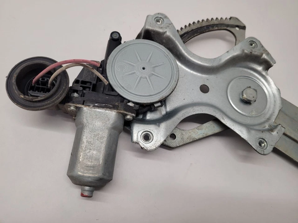 2008-2015 SCION XB Driver Front LH Window Regulator Electric 6980212220 Foto 2 de 4