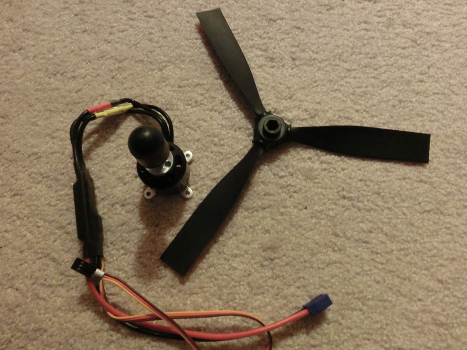 FMS ELEVEN HOBBY 3536850KV BRUSHLESS MOTOR+ESC+PROP RC AIRPLANE PARTS