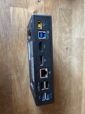Thinkpad Lenovo docking Station MT:40A8 SN: UU605TA3 Model NO: DK 1523