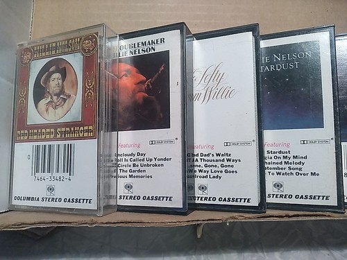 Willie Nelson Red Headed Stranger Stardust Troublemaker The Best Cassette Lot 8 - Picture 4 of 5