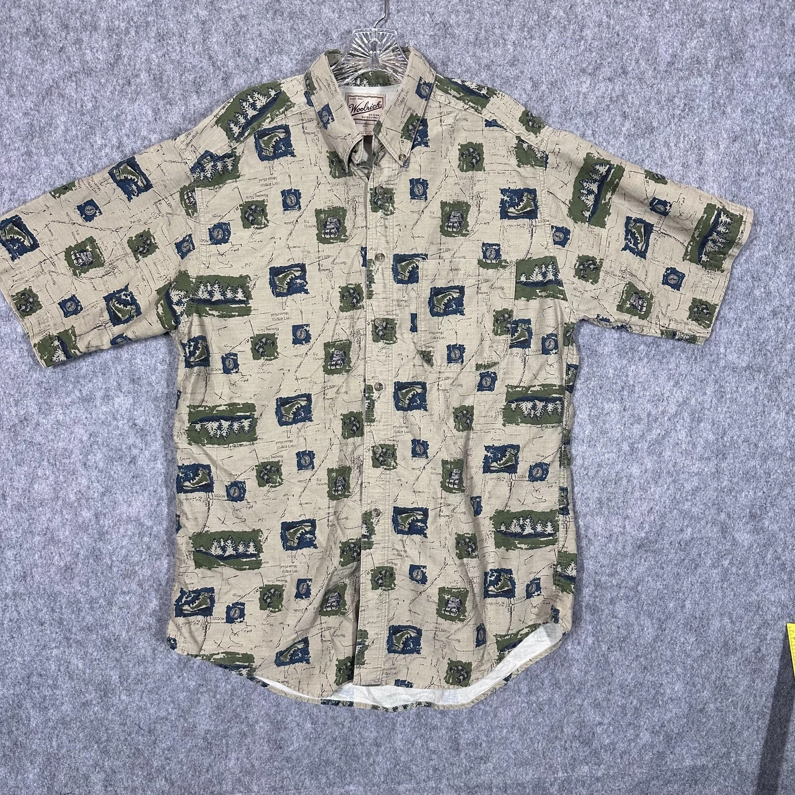Vintage Woolrich Shirt Mens Large Tan Green Outdoors Hiking Print Made USA 90s