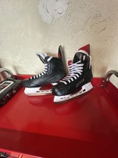Bauer Vapor Ice Skates