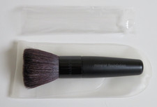 New Mary Kay Mineral Powder Foundation Brush w/ Protective Sleeve