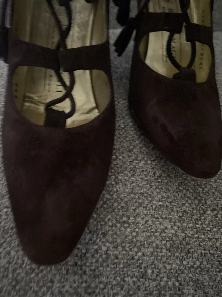 Vintage Bruno Magli brown suede lace high heels narrow shoes Tassel Tie 7 AAA - Image 3 of 4