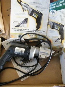 SS404 Snapper Shear Power Cutter for Fiber Cement Siding w/Box & Paperwork