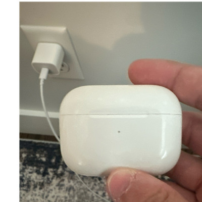 Apple AirPods Pro Charging Case Only, White, USB-C (For Apple)