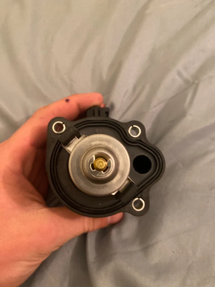 Carcasa de termostato para Ford Focus 01-03 Ranger 2005-11 2,0 L 2,3 L l4 GAS Foto 3 de 4