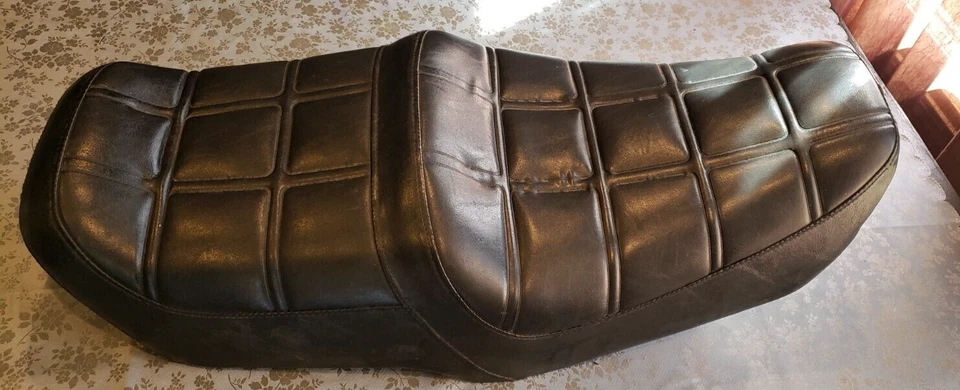 Conjunto de asiento de motocicleta Honda CB1000 de colección OEM sillín cuero negro CB 1000 Foto 2 de 4