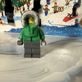 Lego 7553 City 2011 Advent Calendar - 100% Complete with all Pieces and Box!