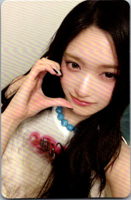 LEESEO IVE Fotokartenalbum REVIVE + Official Kpop PETITE Ver