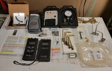 DWYER 477AV-1 Digital Manometer, 475 Mark III, Vaneometer, Gas Pressure Test Kit