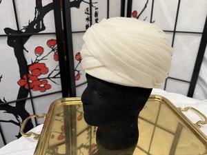 Oleg Cassini Black‎ Sculptural Satin Turban Hat Bow Cocktail Hat Vintage Oleg Cassini Black Sculptural Satin Turban Hat Bow Cocktail  main image 3