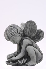 Elfenkind Andin kniend mit Frosch Gartendeko Steinfigur Skulptur Engel Steinguss