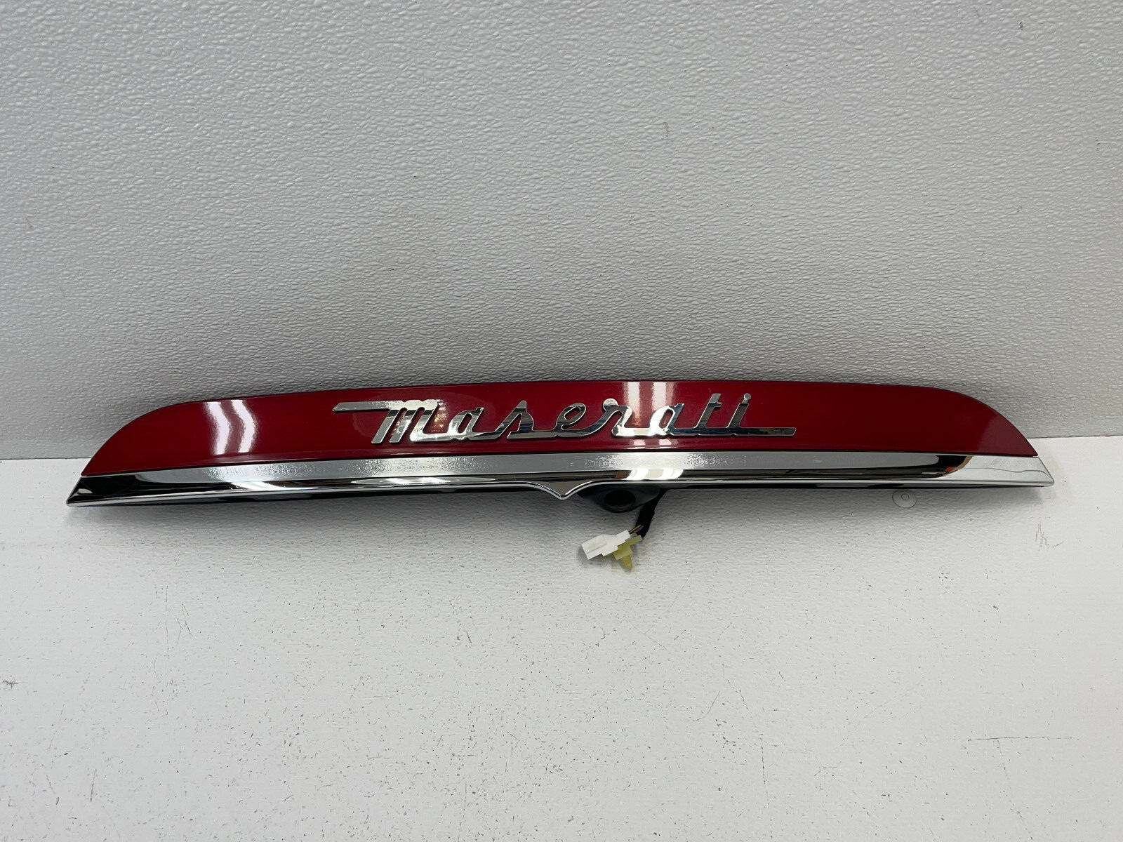 2014-2017 Maserati Ghibli S Rear Trunk Lid Trim Molding W/Chrome 1504 OEM