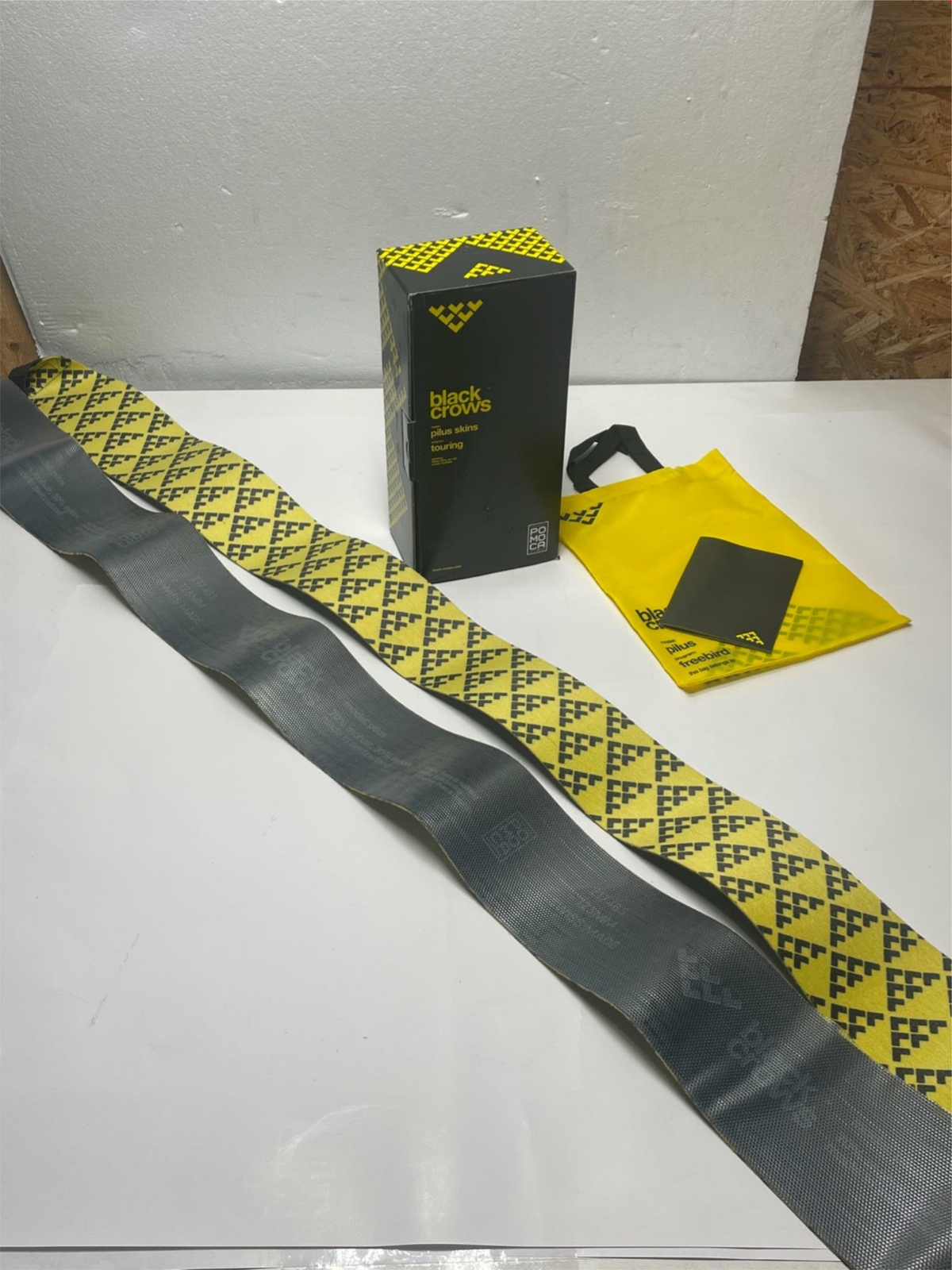 Pilus Navis Freebird Black Crows pieles de esquí talla 178 cm 101264-178