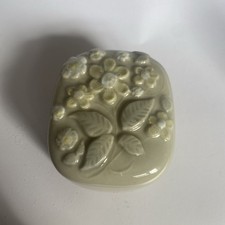 WADE - BLUMENSCHMUCK PILLENDOSE