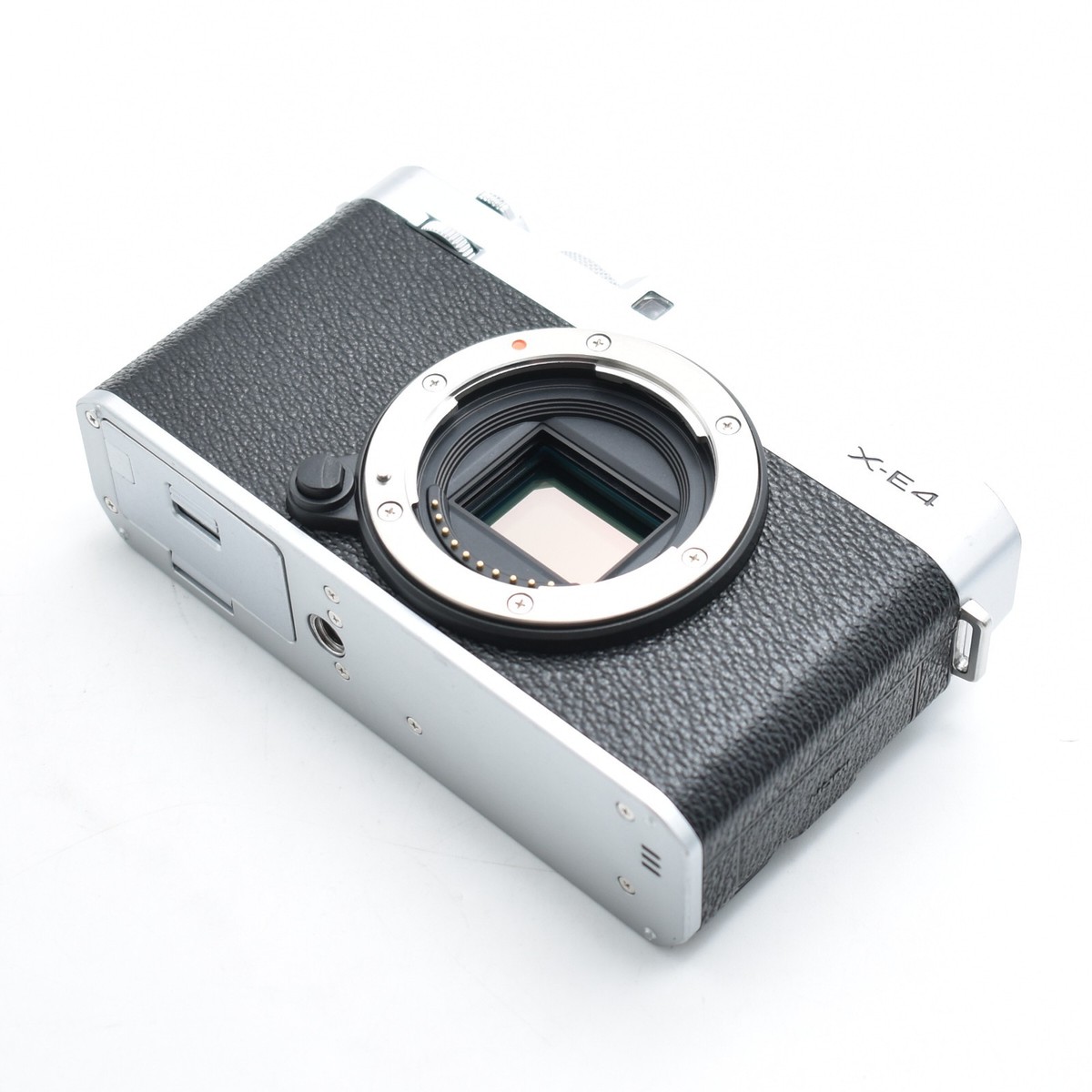 EXC+++】Fujifilm X-E4 26.1MP Mirrorless Digital Camera Silver