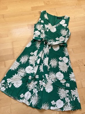 COMMA * zauberhaftes SOMMERKLEID * 38 * Viskose * Grün Weiß Blumen * 1x Getragen