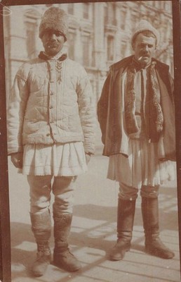 Romania Transylvanian peasants in Bucharest Ethnic RPPC postcard B870