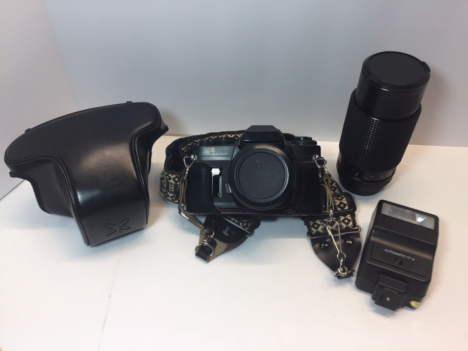 Vintage K.S. Super II SR2000. 35mm and lenses 【90％OFF】 with 2 camera flash 最大64%OFFクーポン