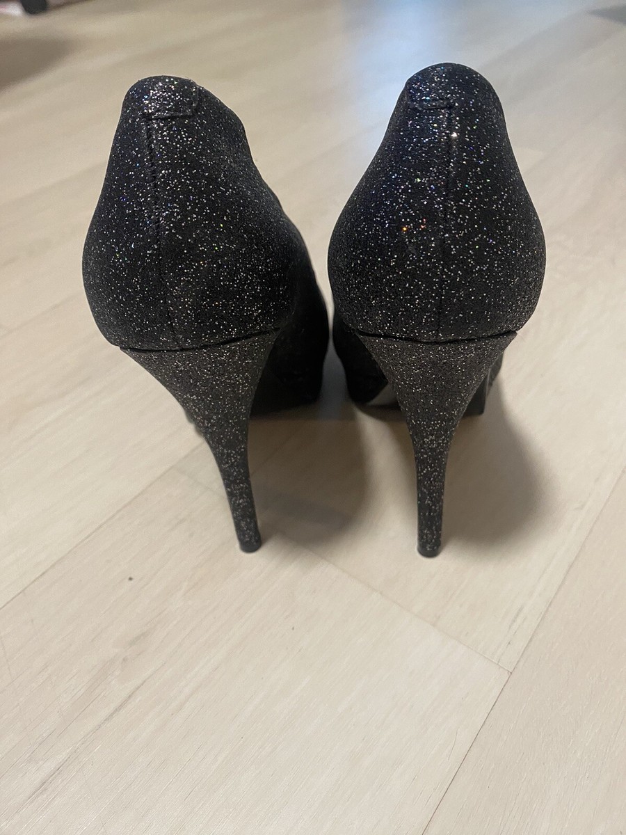 Guess | Shoes | Nwot Guess Black Glitter Round Toe Karise  NWOT GUESS BLACK GLITTER ROUND TOE KARISE PLATFORM PUMPS HEELS - SIZE 9 main image 1