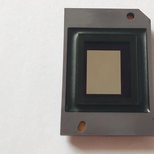Chip projector DMD chip 8060-6038B 8060-6039B/8060-6438B/6439B - Afbeelding 3 van 9