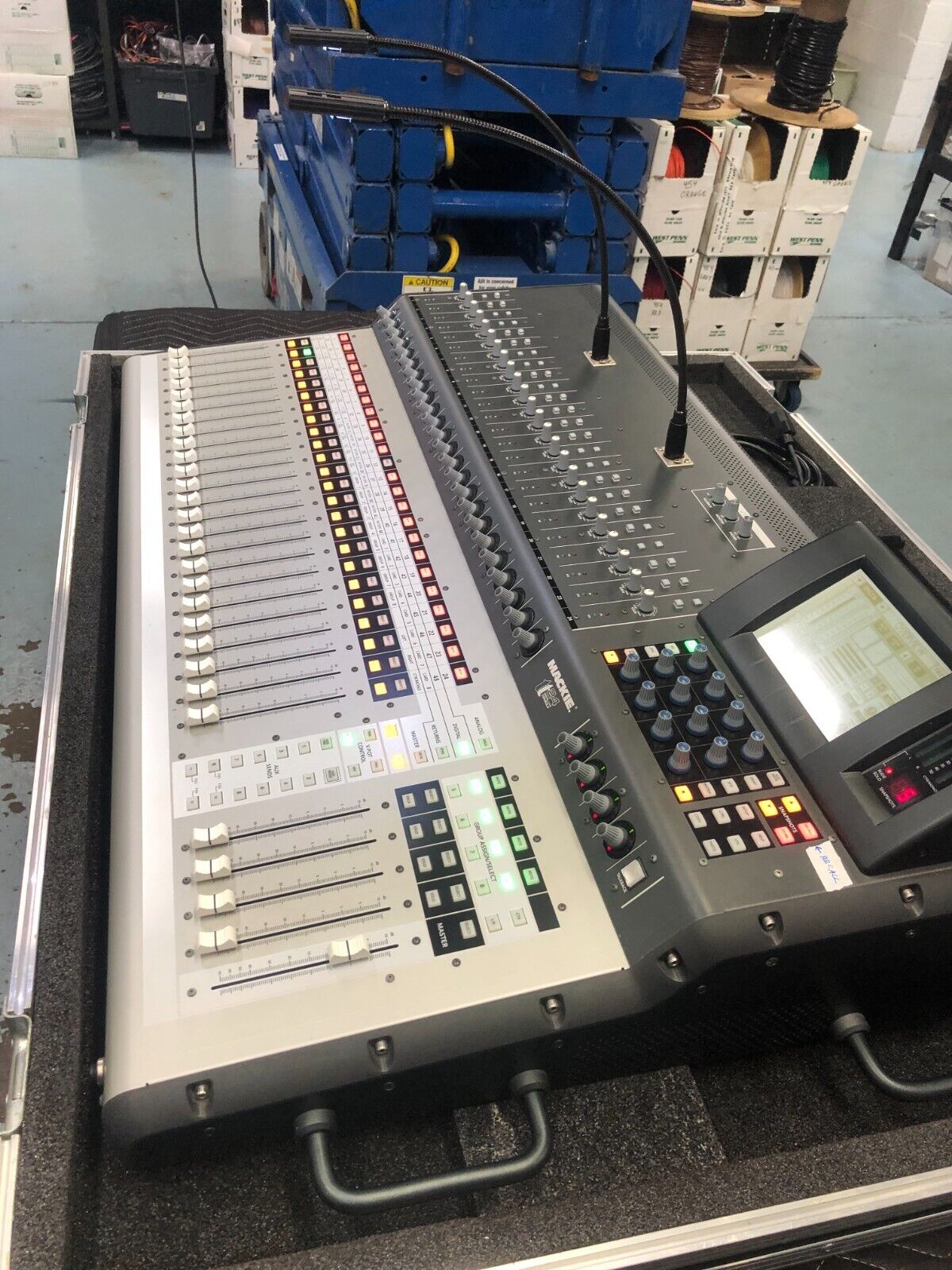 Mackie TT24 24-Channel Digital Live Mixer Mixing Console TT-24 and Roadcase