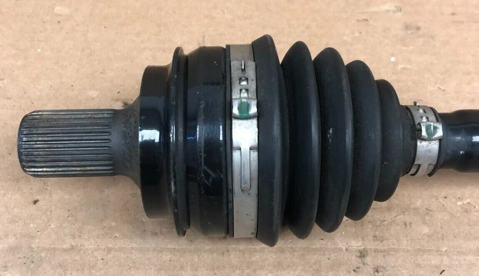 Mercedes-Benz E63 AMG 2018-2020 eje delantero izquierdo del lado del conductor eje de transmisión OEM Foto 2 de 4