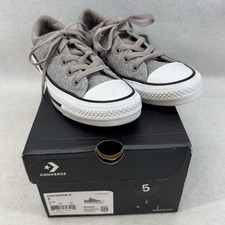 NIB Converse All-Stars Low Tops Woman  s size 5 Mercury Grey Sneakers