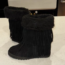 NEW Women Madden Girl Sleet Fringe Wedge Boots Faux Fur Trim Black 9.5