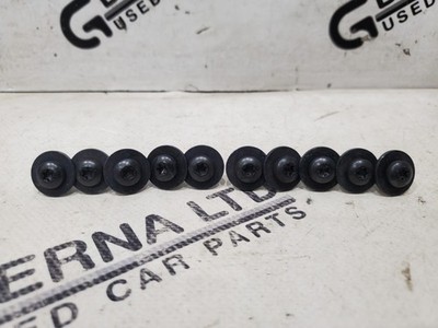 10x Original Mercedes CLA W117 2013-2019 Frontverkleidung Stützschraube