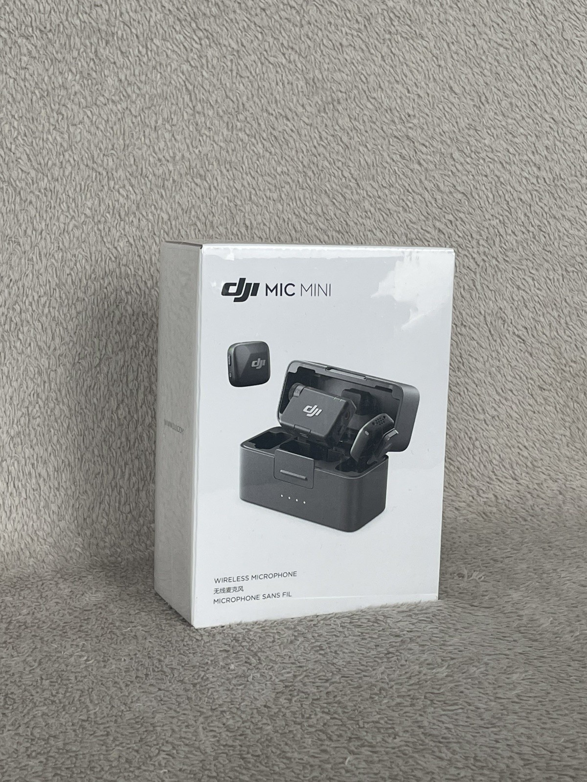 DJI Mic Mini (2 TX + 1 RX + Charging Case) Wireless Lavalier Microphone Vlog New