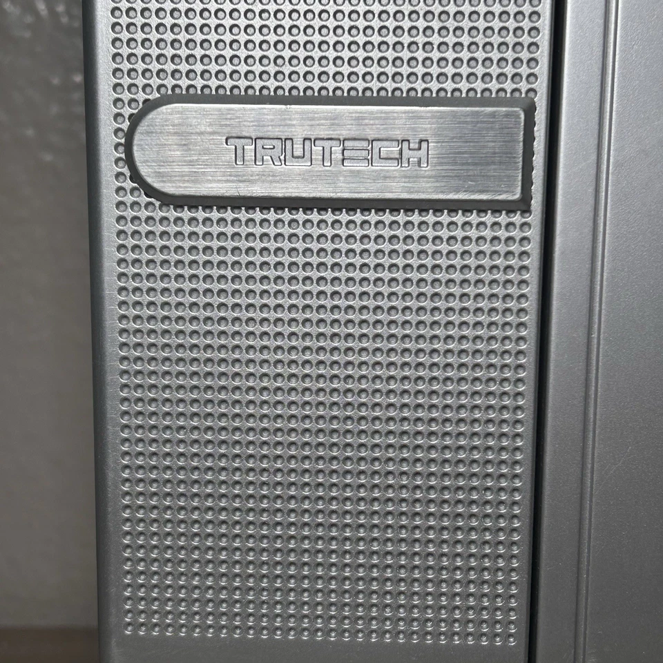 TruTech PLV16190 19" LCD TV 4:3 Aspect 1280x1024 720p Gaming Retro RCA VGA S-Vid - Image 3 of 4