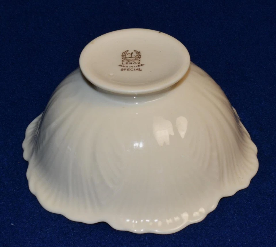 Vintage Lenox Spécial Porcelaine Fine Chou Feuilles Forme Petit Noix / Candy Bol - Photo 2/3